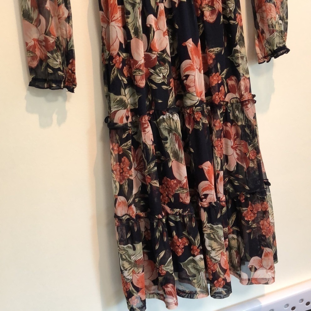 Kate and Lily floral tiered long sleeve dress size 8 - Picture 4 of 6